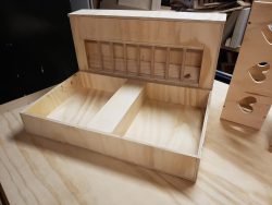 Hay feeder twin tray